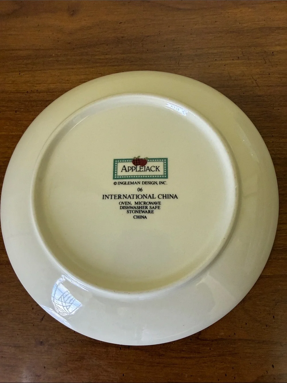 Plaid Apple Ceramic Dinner Plates with Green Trim (Set of 4)